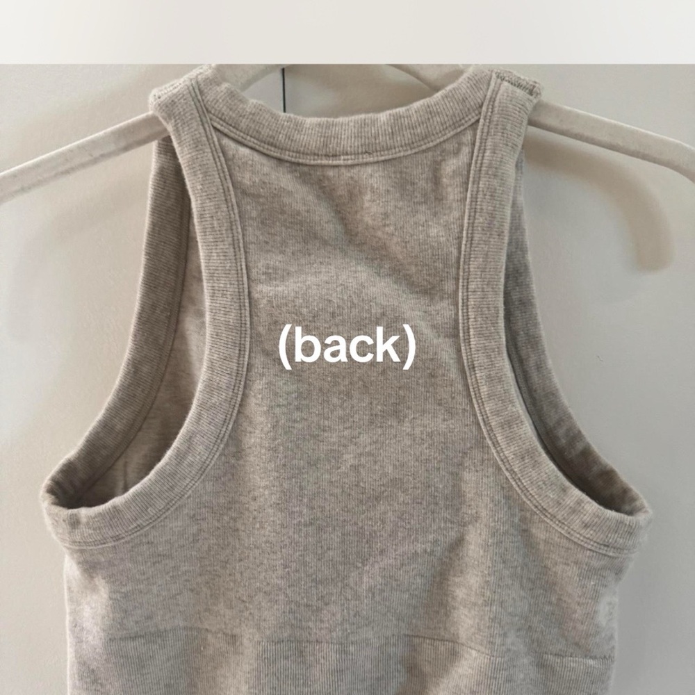 Gray Alo Crop Top size M - Picture 2 of 2